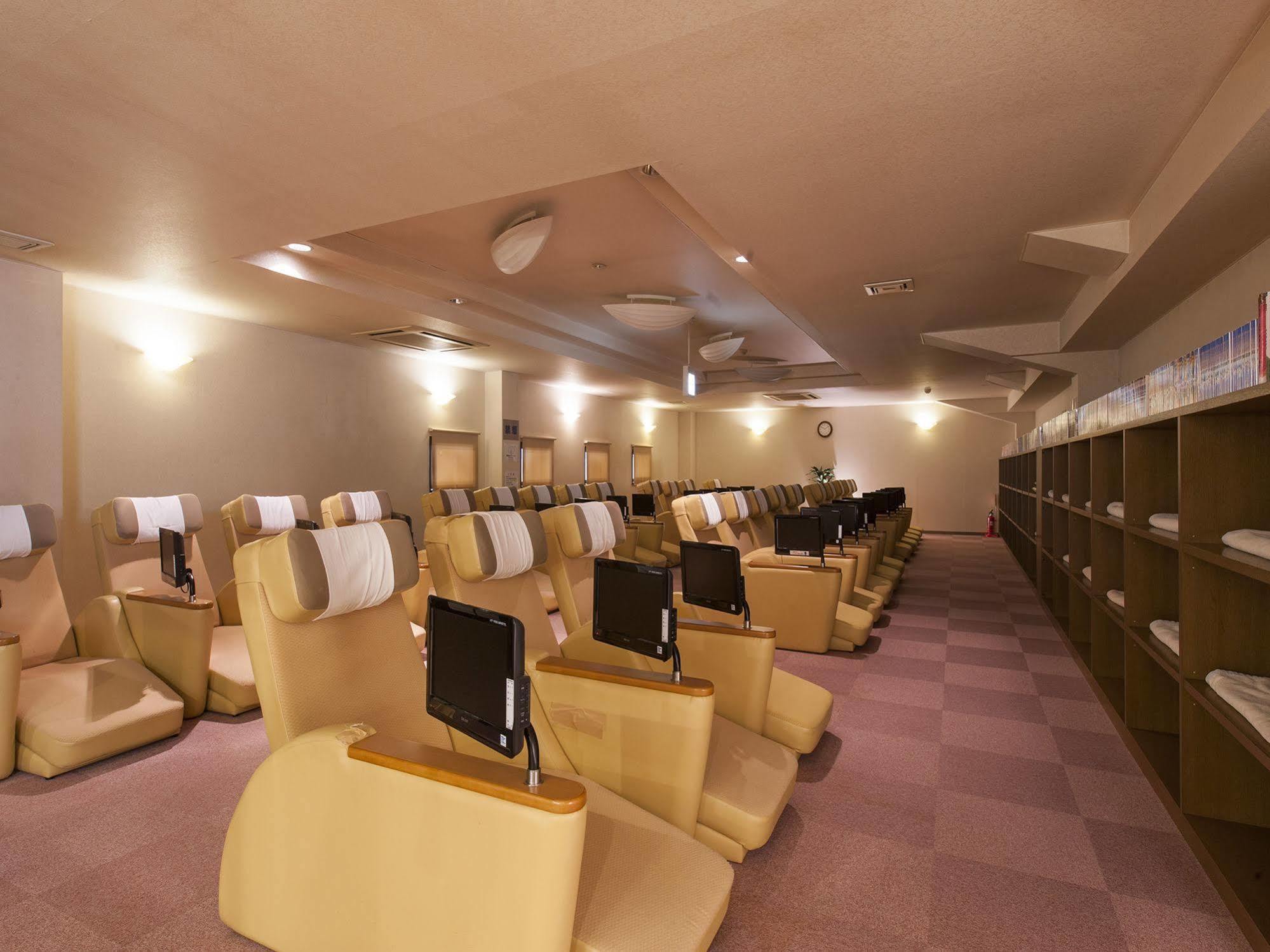Hana Hotel Fukaya & Spa Exterior foto